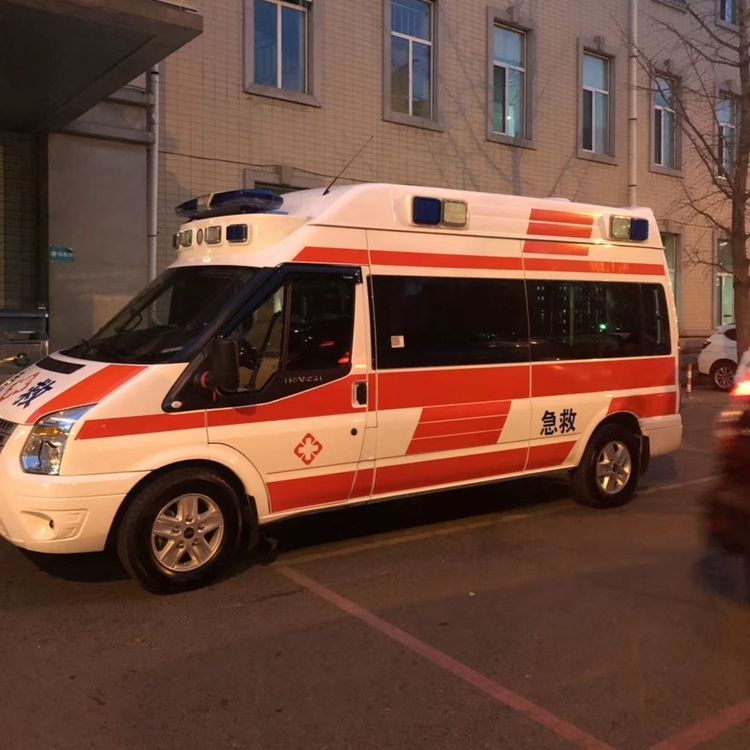 保康夜间租赁救护车护送病人转院：安全转运的 8 大核心注意事项